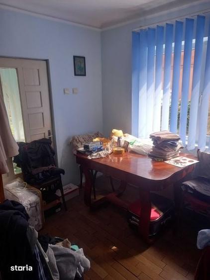Casă cu 4 camere cu Teren 95 Mp în Central