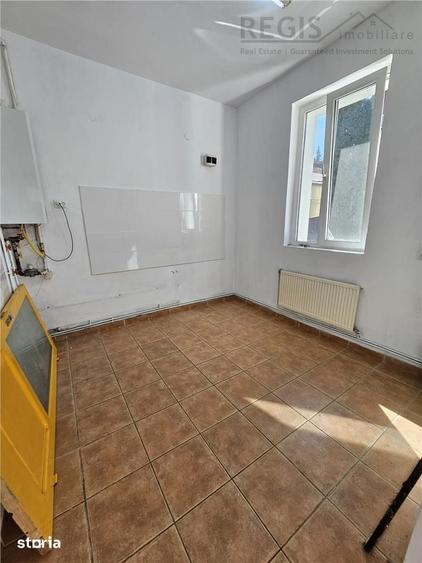 Spațiu comercial, de 35 mp, în Astra