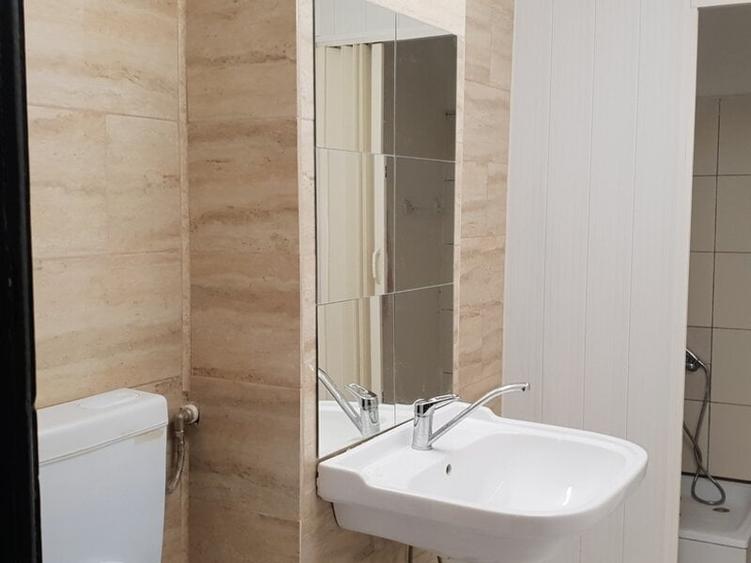 Apartament cu 2 camere decomandat în Splaiul Unirii