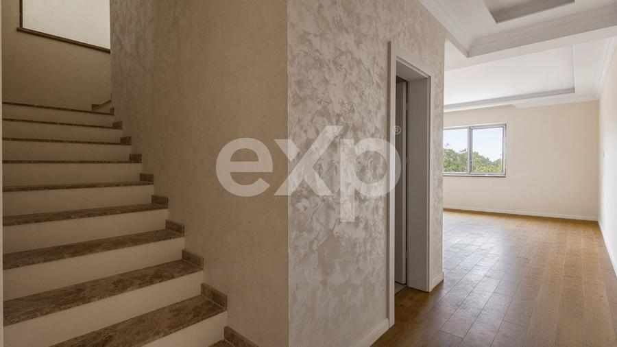 Duplex cu 4 camere cu Teren 247 Mp în Giarmata