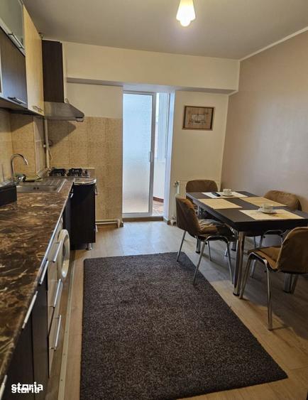 Apartament cu 2 camere decomandat în Faleză