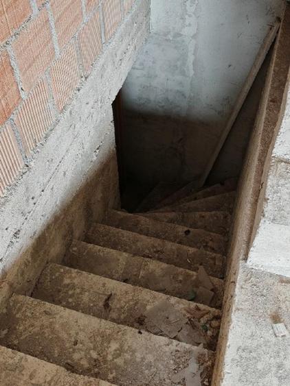 De vanzare casa la rosu - 11