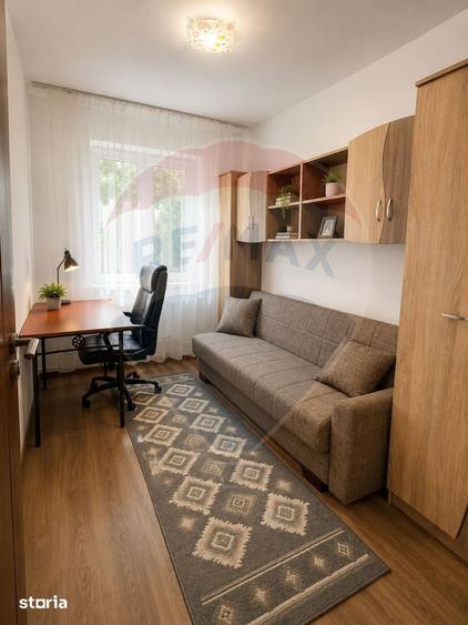 Apartament cu 3 camere, mobilat în Central