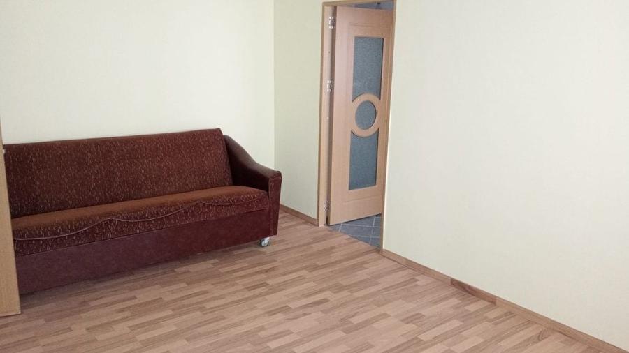 Apartament cu 2 camere semidecomandat în Tufești
