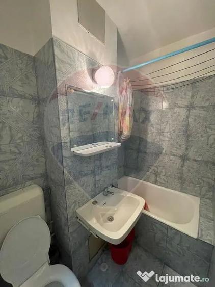 Garsonieră decomandată în UTA