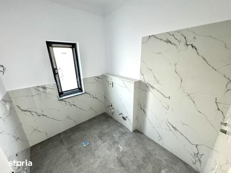 Casă cu 4 camere cu Teren 400 Mp în Rediu