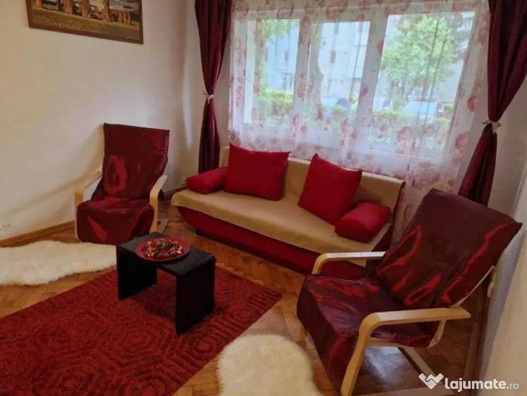 Apartament cu 2 camere semidecomandat, mobilat în Centrul Civic