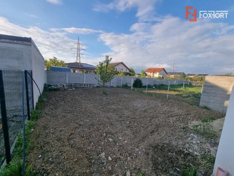 Duplex cu 5 camere cu Canalizare în Ghiroda