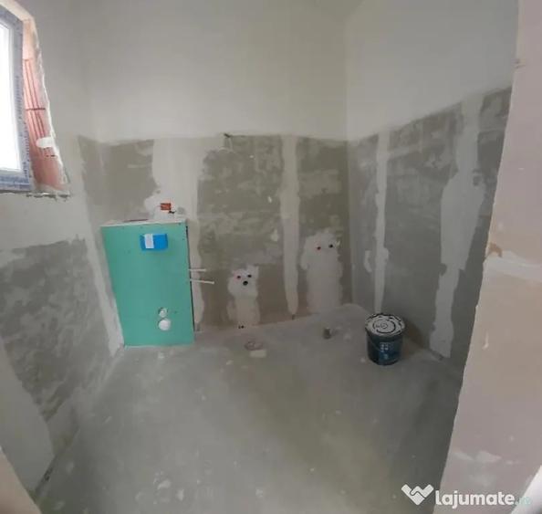 Casă cu 4 camere cu Teren 400 Mp în Vârteju