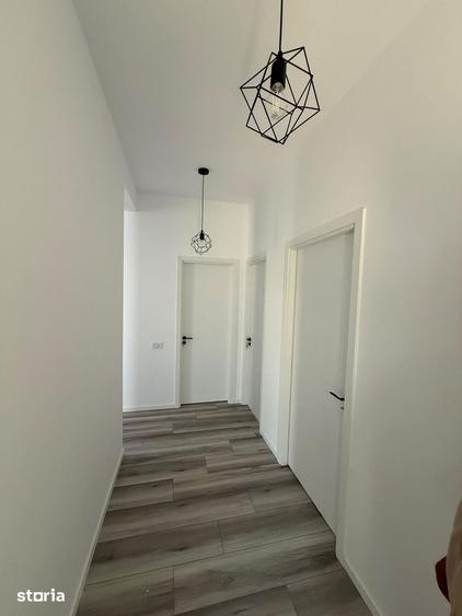Casă cu 3 camere cu Teren 250 Mp în Clinceni