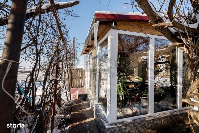 Casă cu 2 camere cu Teren 1600 Mp în Cetariu