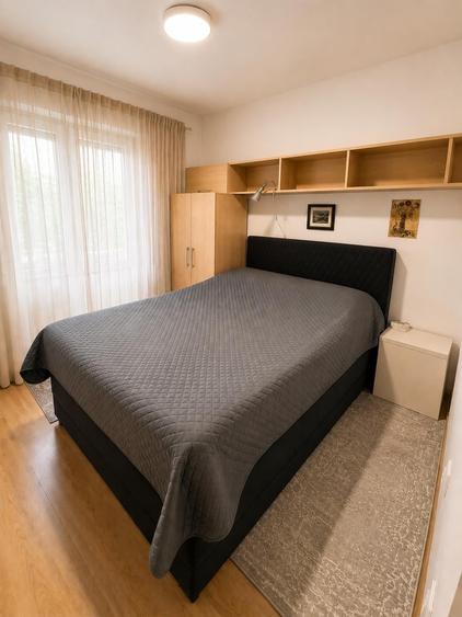 Apartament cu 4 camere decomandat în Central
