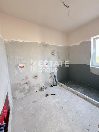 Duplex cu 4 camere cu Canalizare în Moșnița Nouă