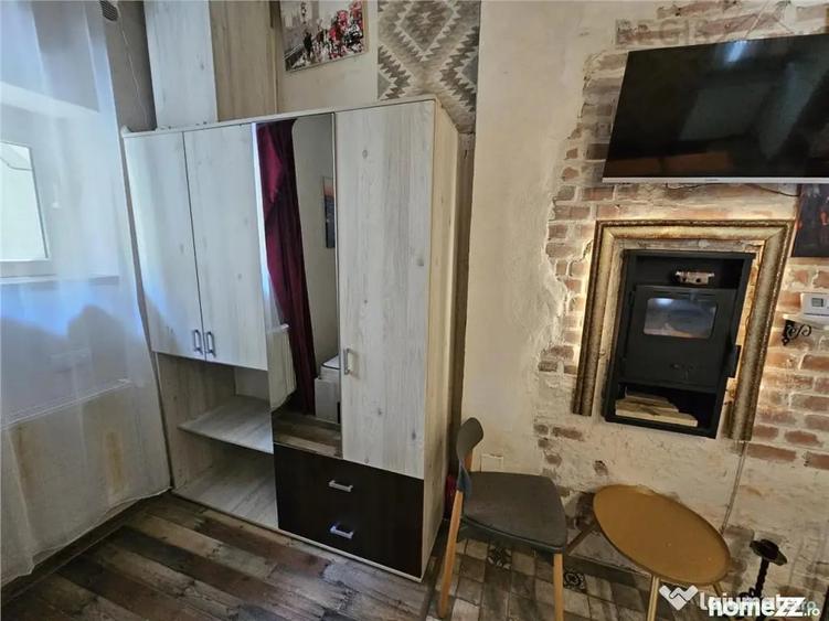 Investitie la cheie in zona centrala! 2 apartamente la casa, - 17
