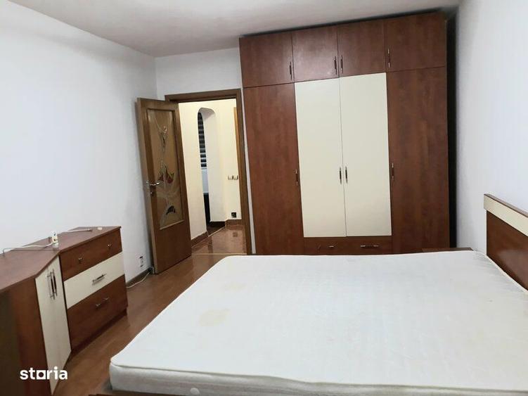 Apartament cu 3 camere semidecomandat, mobilat în Colentina