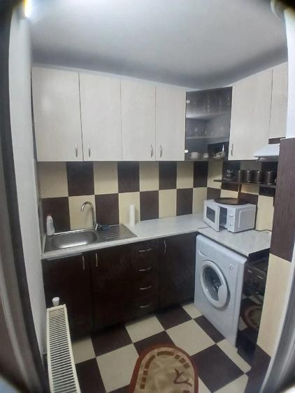 Garsonieră decomandată în Central