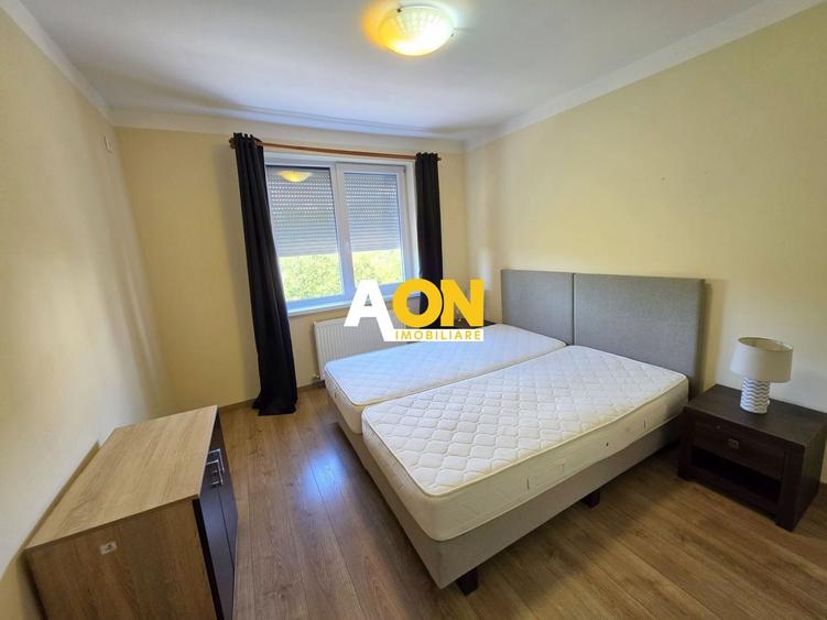 Apartament cu 3 camere decomandat, mobilat în Cetate