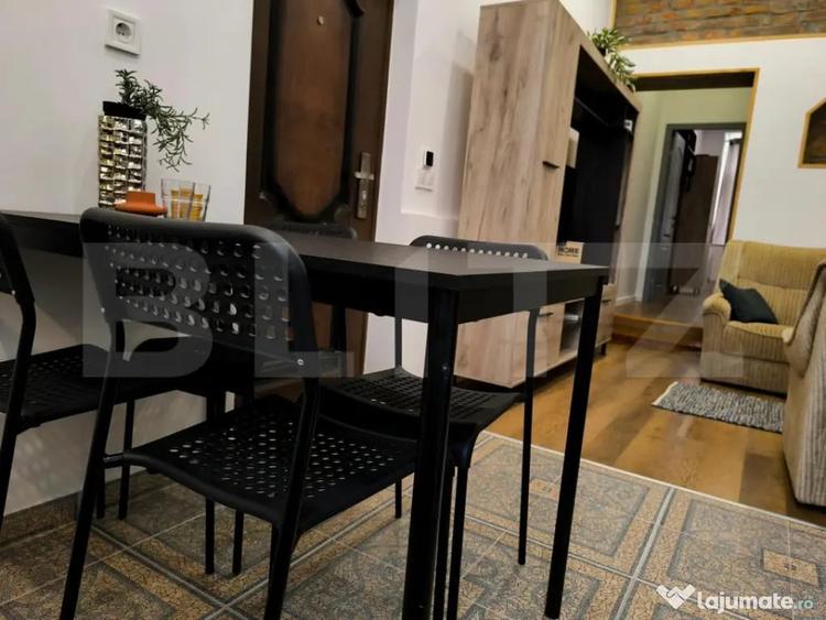 Apartament cu 3 camere decomandat, mobilat în Turda