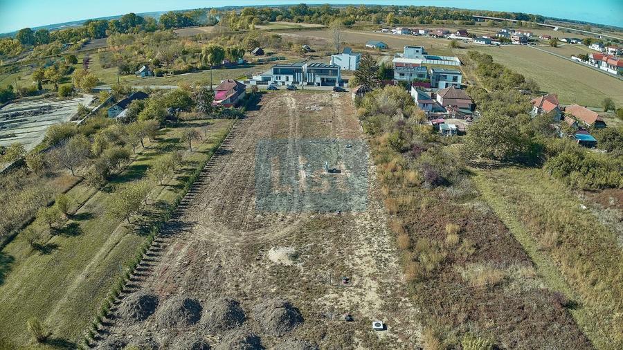 Teren intravilan de 500 mp, în Nord-Est