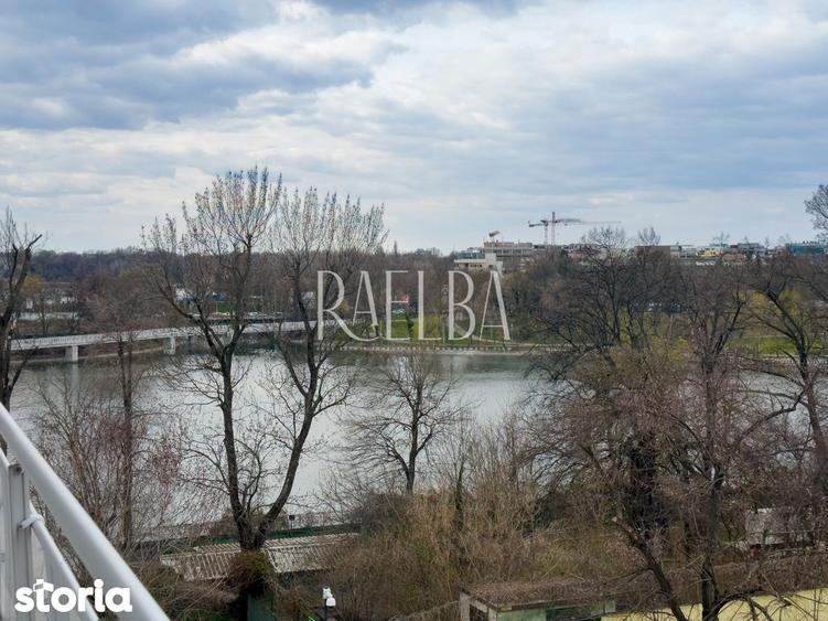 Apartament cu 4 camere, mobilat în Primăverii