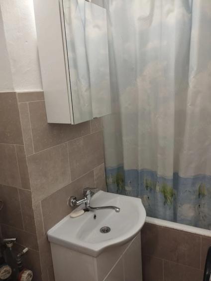 Garsonieră decomandată în Central