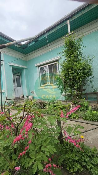 Casă cu 4 camere cu Teren 480 Mp în Est