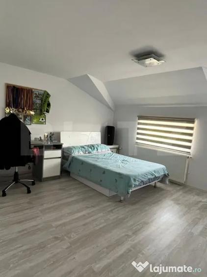 Casă cu 5 camere cu Teren 1400 Mp în Central