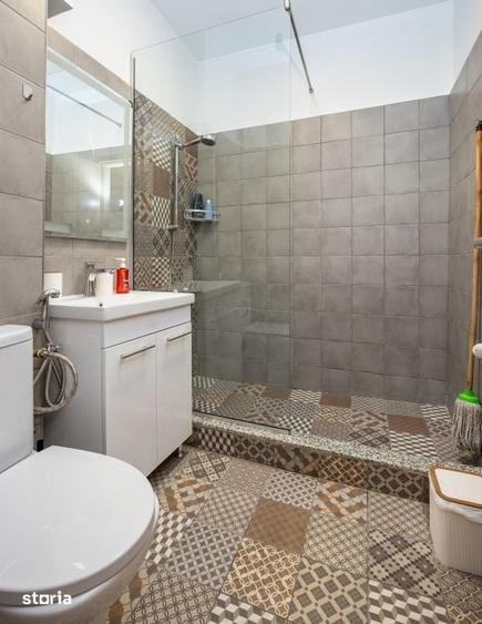 Apartament cu 3 camere în Romană