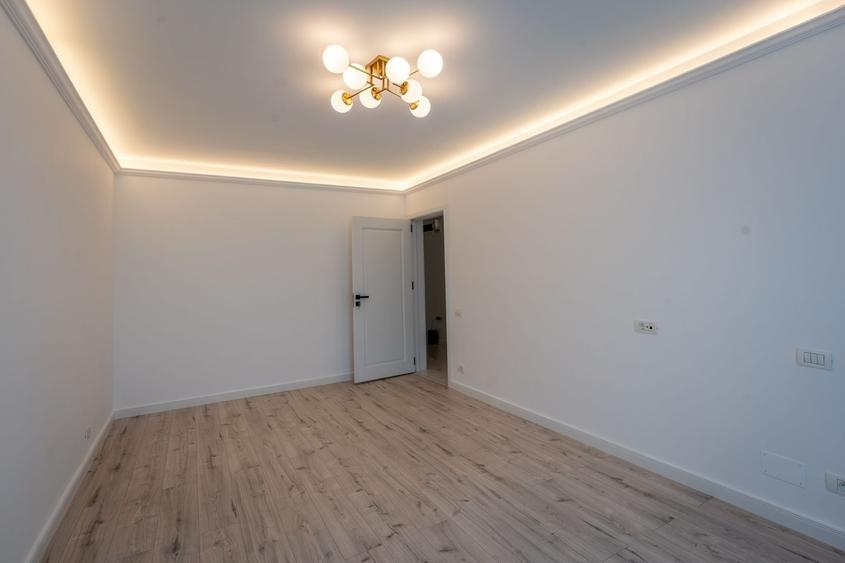 Apartament cu 3 camere decomandat în Rahova