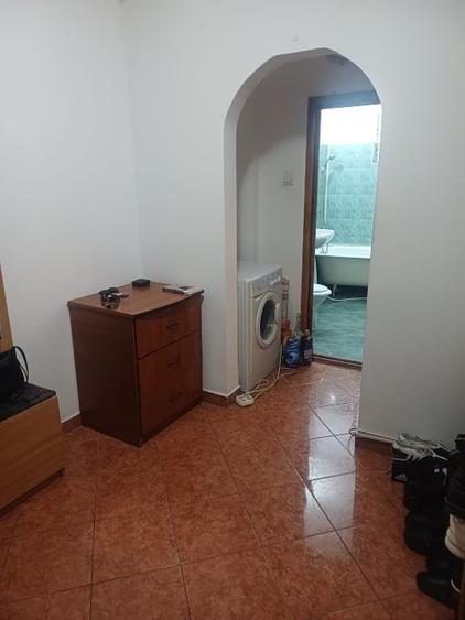 Apartament cu 2 camere decomandat în Nicolina