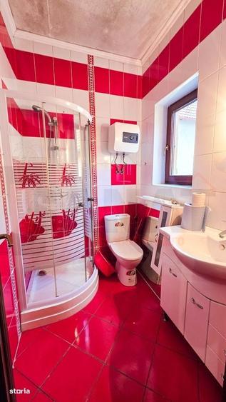 Casă cu 3 camere cu Teren 443 Mp în Poiana Sibiului