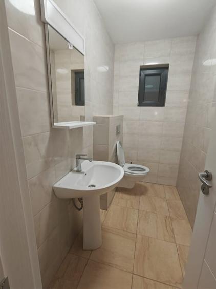 Duplex cu 4 camere cu Canalizare în Prelungirea Ghencea