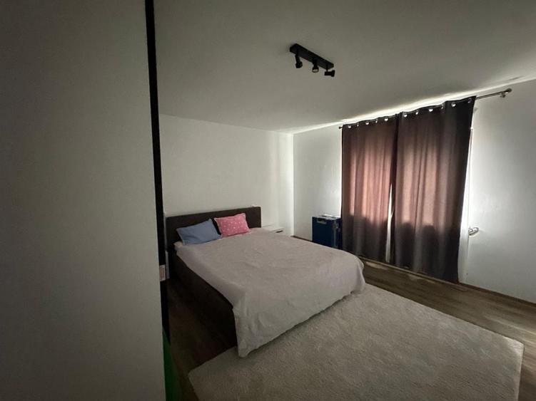 Casă cu 4 camere în Bolotești