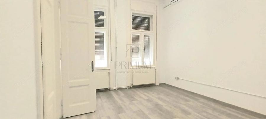 Spațiu comercial, de 140 mp, în P-ța Unirii