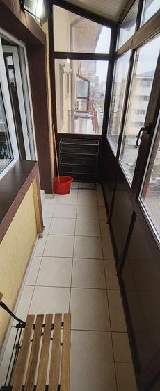 Garsonieră decomandată în Roșu
