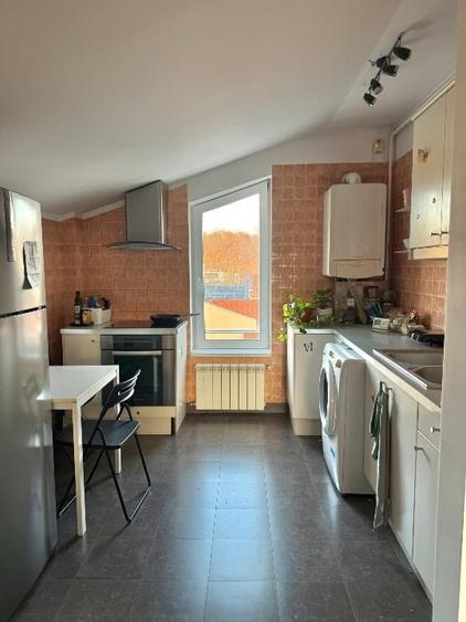 Apartament cu 2 camere decomandat în Băneasa