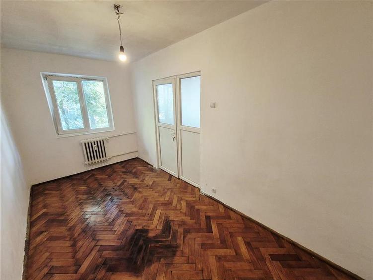 Apartament cu 2 camere nedecomandat în Tătărași