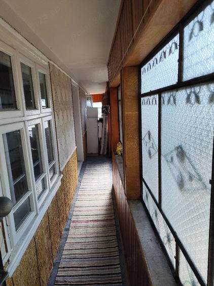 Casă cu 3 camere cu Teren 2500 Mp în Central