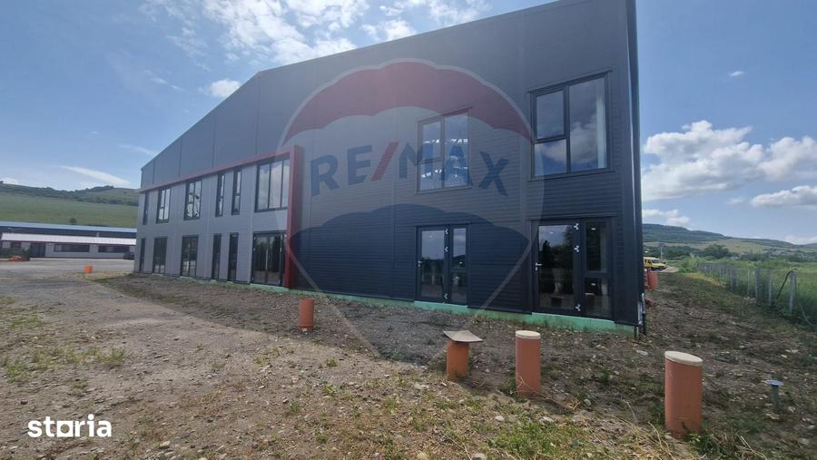 Spațiu comercial, de 2,000 mp, în Feleacu