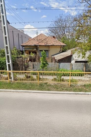 Casă cu 3 camere în Podari