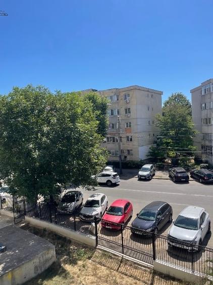 Garsonieră decomandată, mobilată în Energia