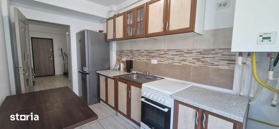 Apartament cu 2 camere decomandat în Galata