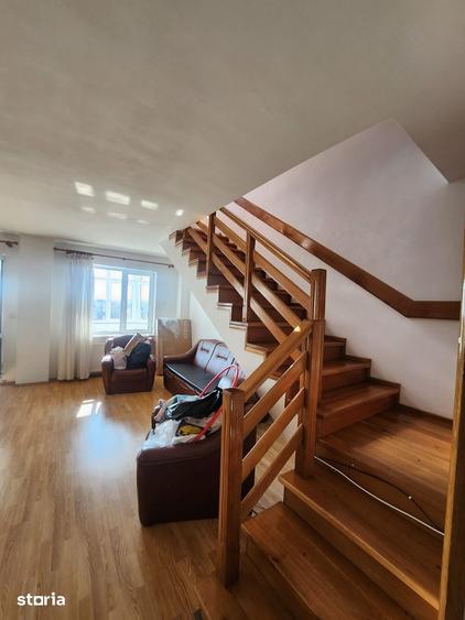 Apartament cu 5 camere decomandat în Craiovei