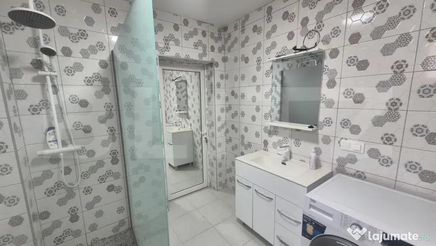 Casa cu 3 dormitoare de vanzare, 150 mp, teren 1345 mp, loca - 18
