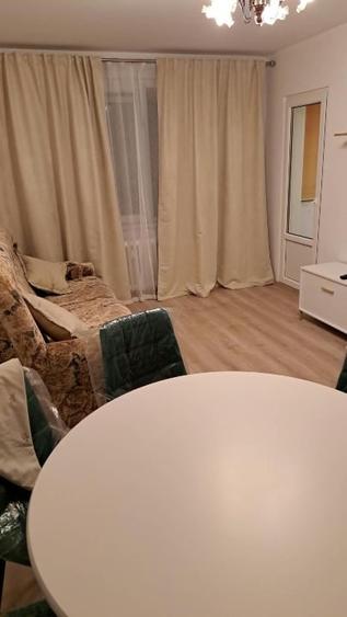 Apartament cu 3 camere decomandat, mobilat în Nicolae Grigorescu