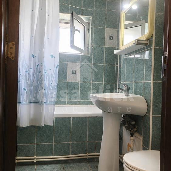 Apartament cu 2 camere decomandat în Micro 16