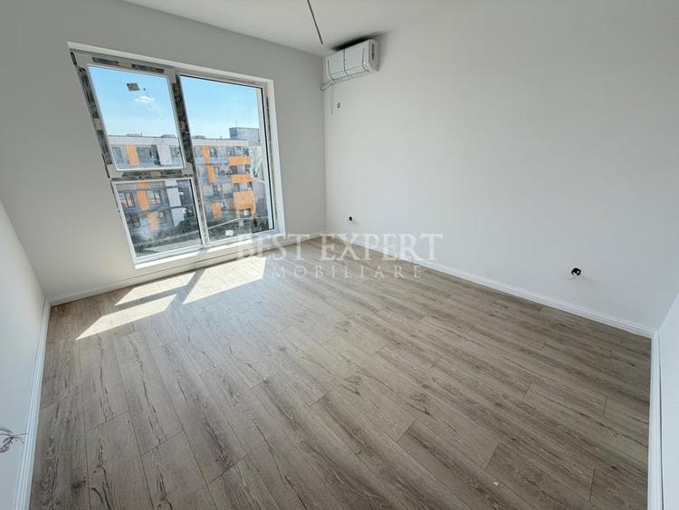 Apartament cu 3 camere semidecomandat în Theodor Pallady