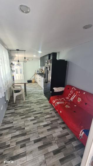 Casă cu 3 camere cu Teren 2157 Mp în Merișani