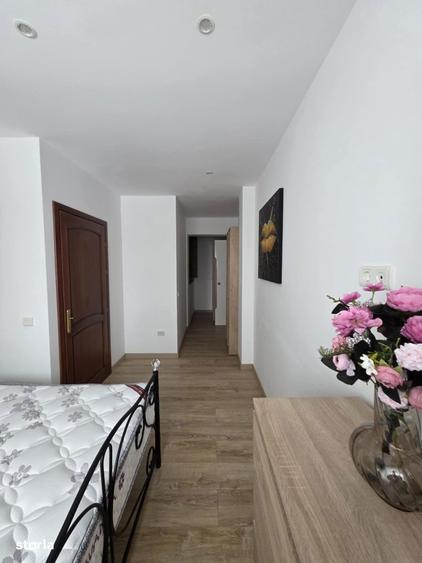 Apartament cu 3 camere, mobilat în Central