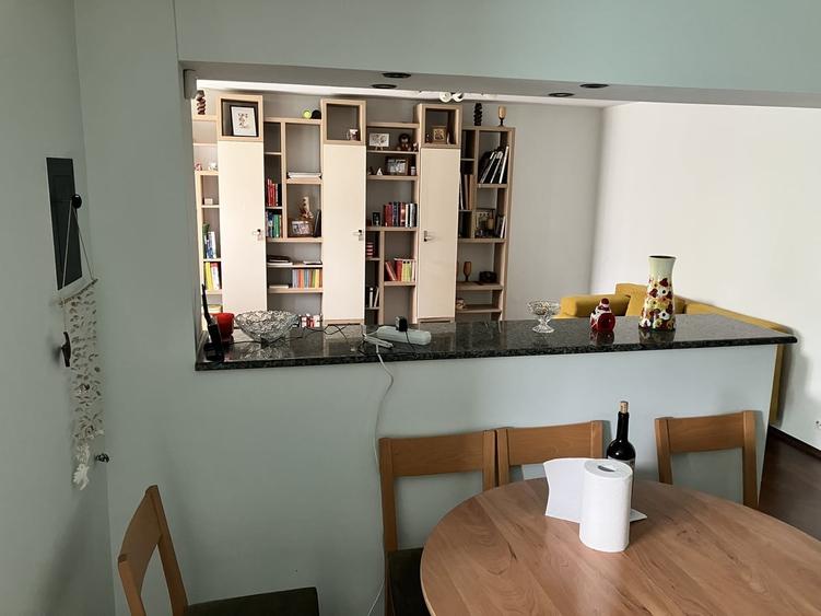 Apartament cu 2 camere decomandat în Virtuții